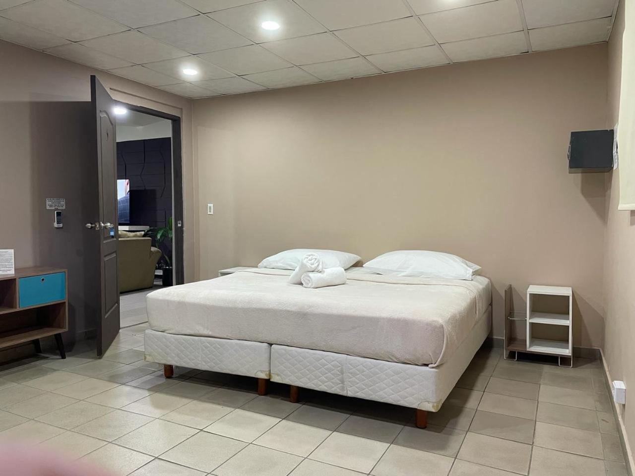 Hostal El Prado Панама Экстерьер фото